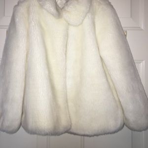 Girls White dressy faux fur coat
